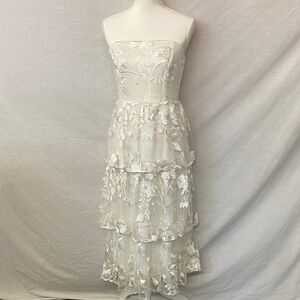 Lulu's Strapless White Floral Tiered Dress